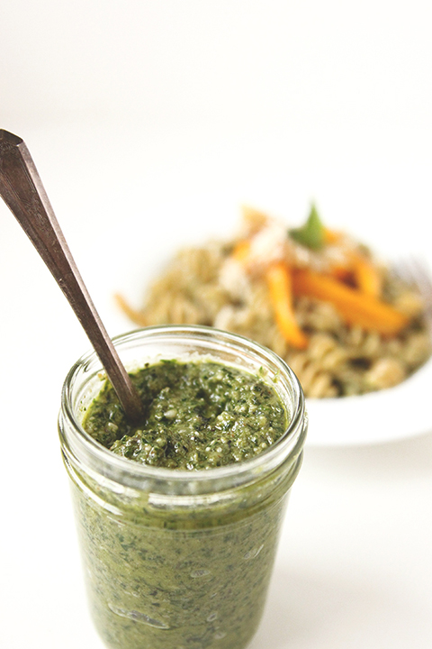 Winter Pesto | The Fauxmartha