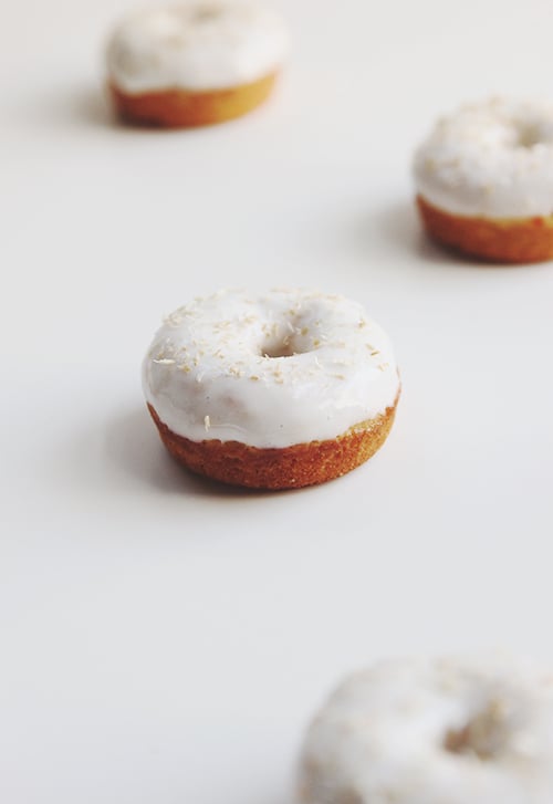 Carrot Cake Baked Donuts | The Fauxmartha