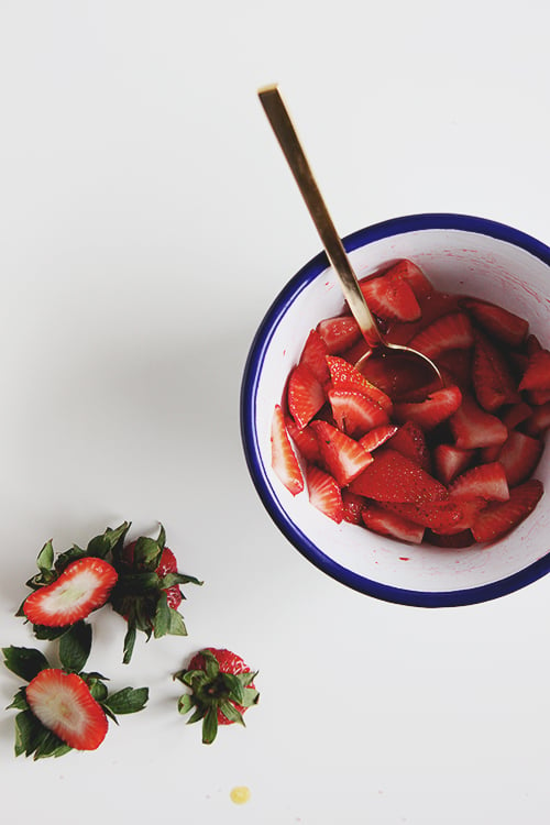 Strawberry Puff Pastry Bites  | @thefuaxmartha