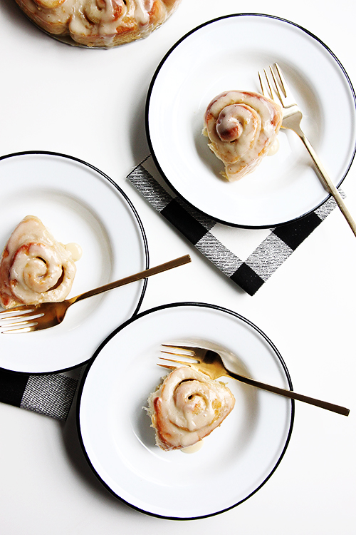 Make Ahead Orange Clove Rolls | @thefauxmartha