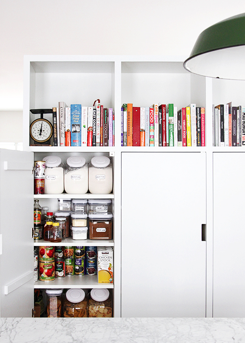 9 Best Tips on How to Organize a Pantry with Deep Shelves - Amanda