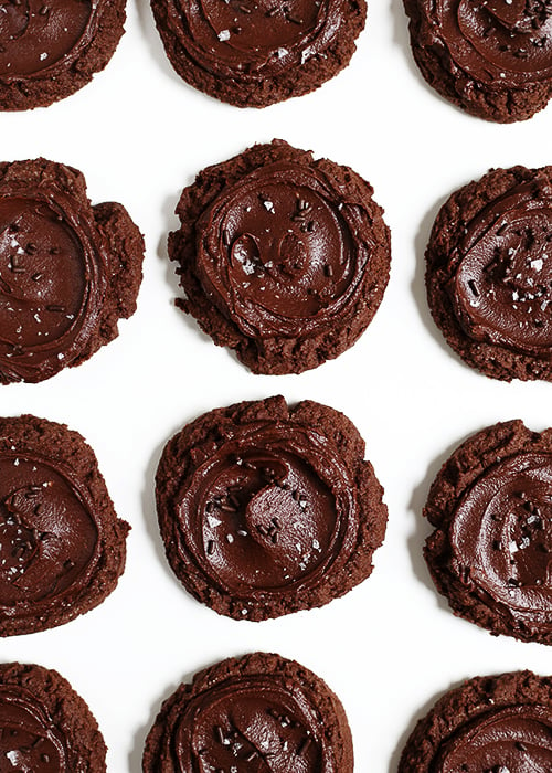 Bakery Style Chocolate Cookies | @thefauxmartha