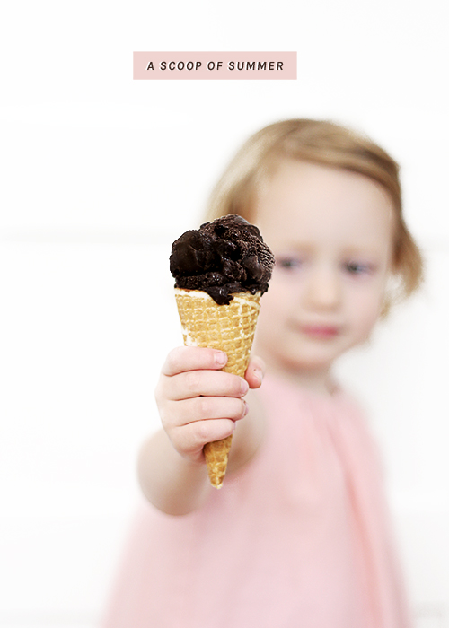 A Scoop of Black (vegan chocolate ice cream) | @thefauxmartha