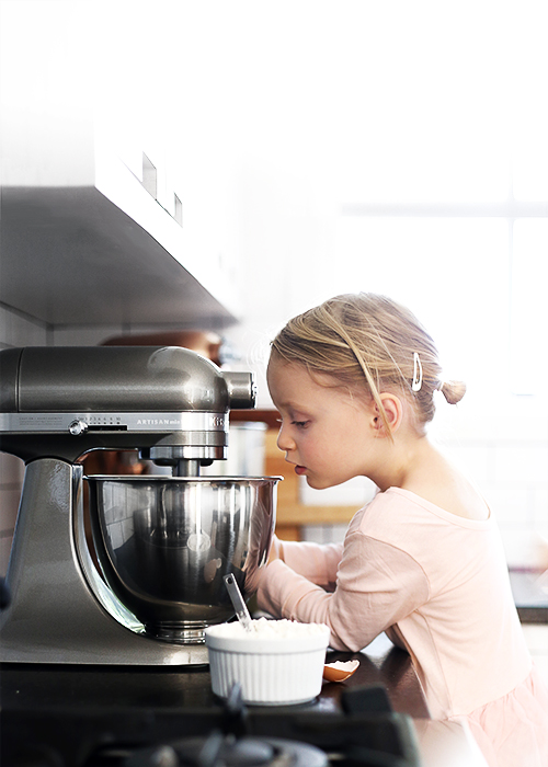 Toddler Cakes + KitchenAid Mini Giveaway | @thefauxmartha