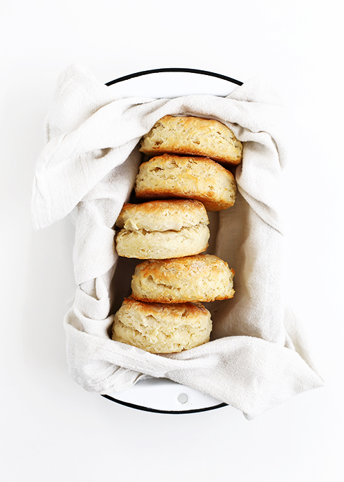 Tender Buttermilk Biscuits | @thefauxmartha