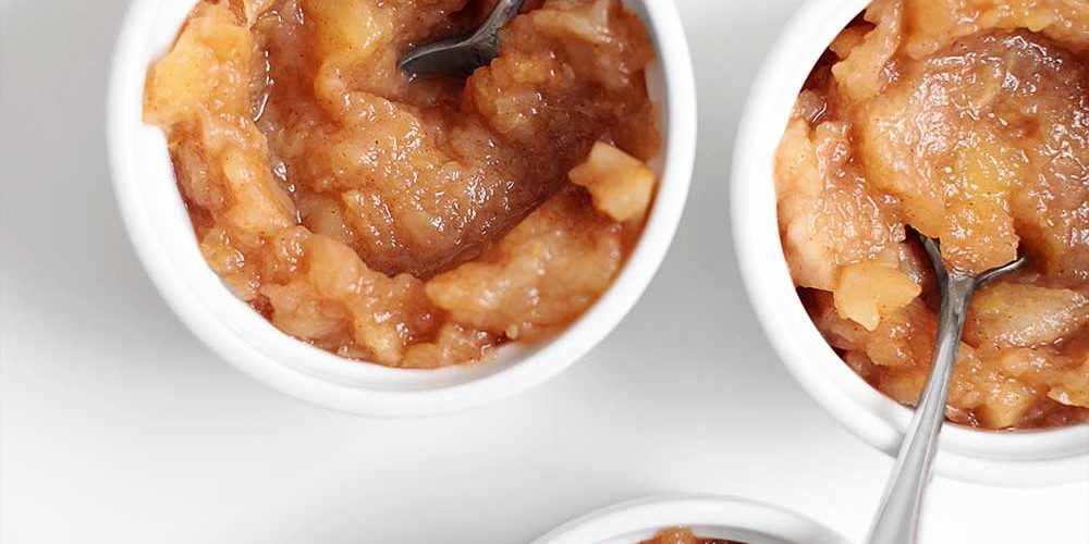 Lightly sweetened Homemade applesauce from The Faux Martha