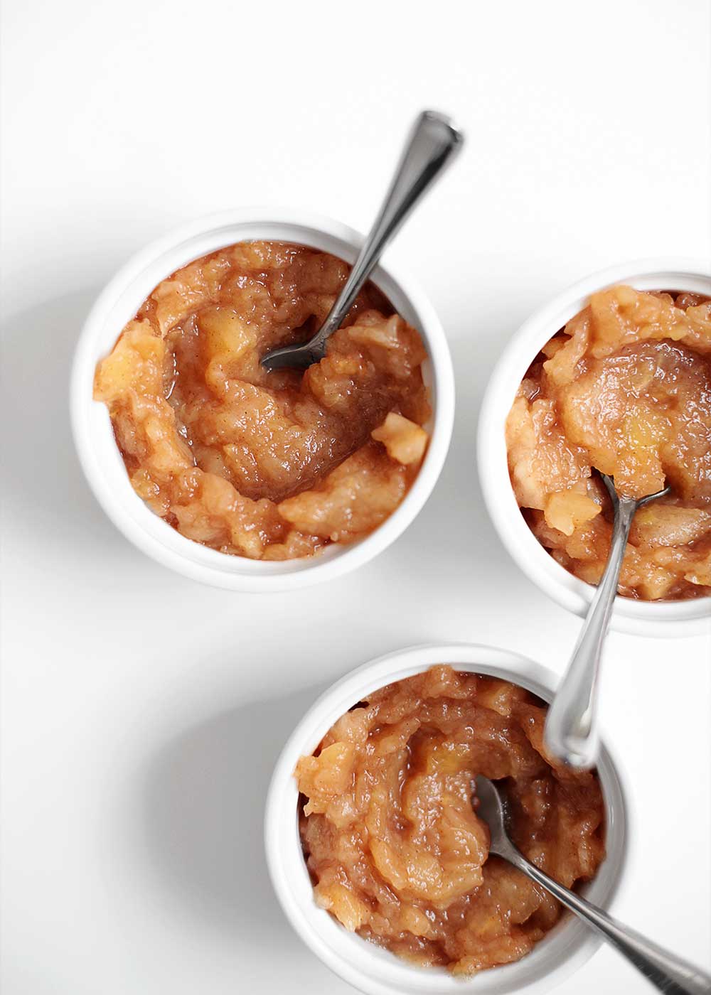 Lightly sweetened Homemade applesauce from The Faux Martha