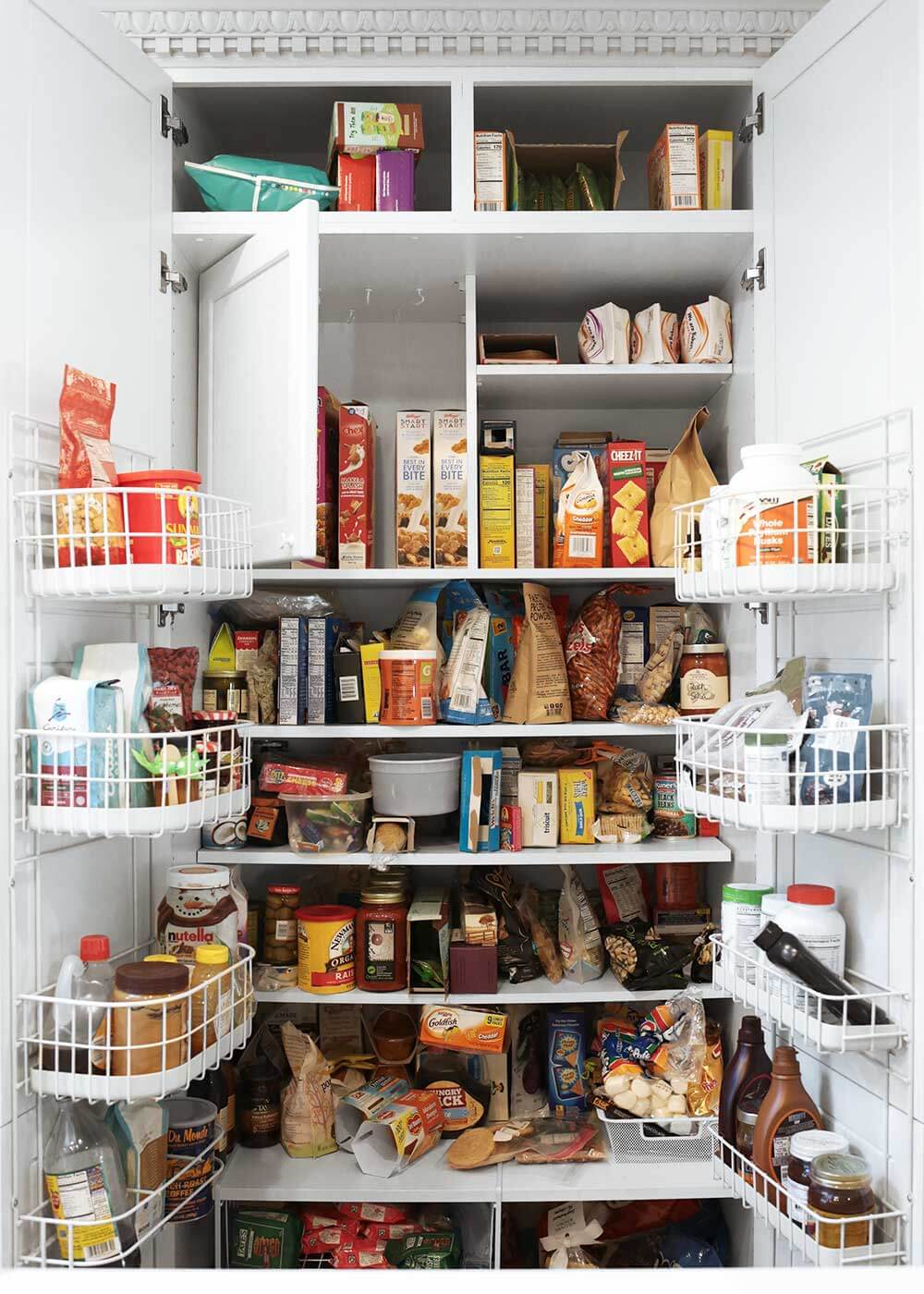 Pantry Makeover {Organizing Life}