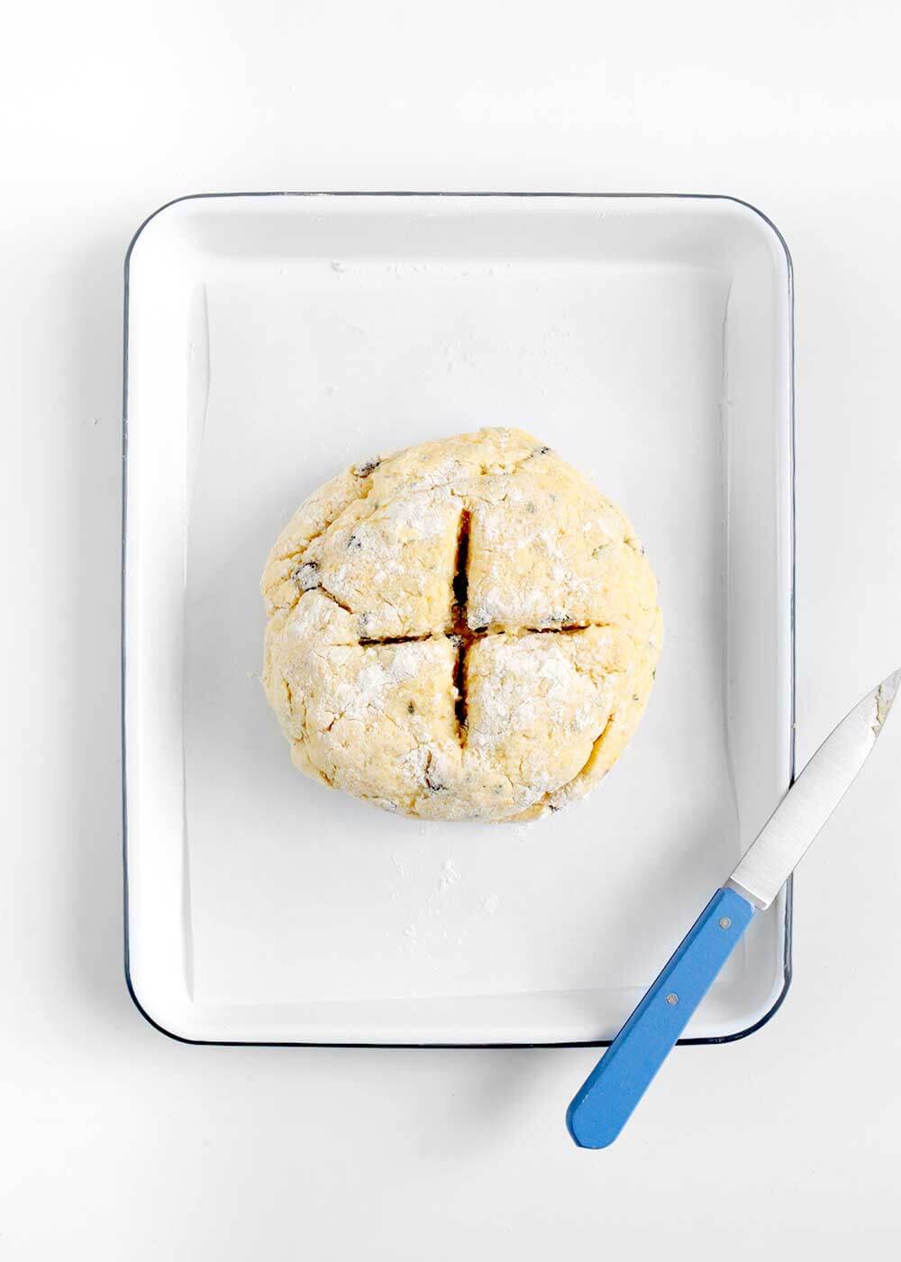 cross in irish soda bread