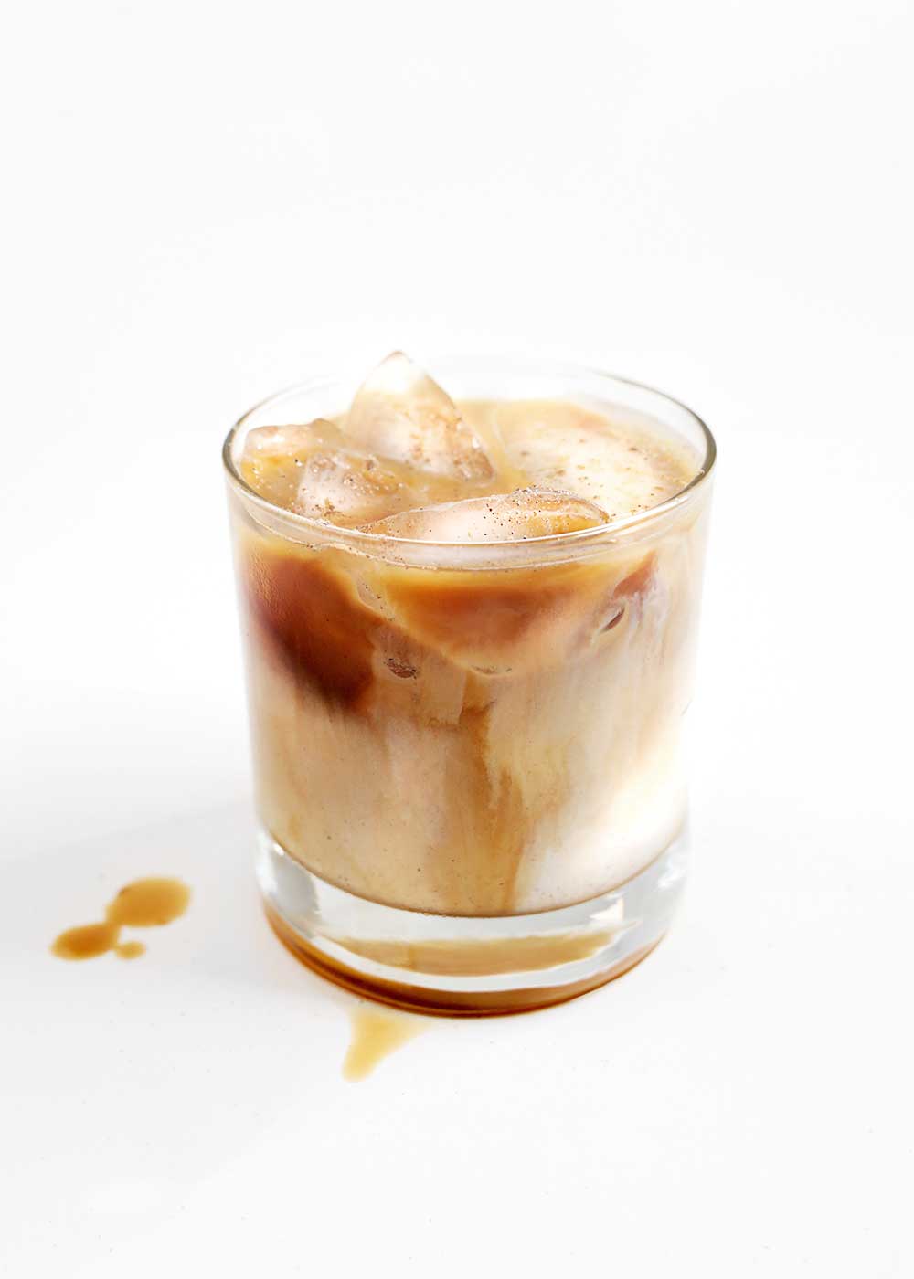 iced maple cardamom latte from the faux martha